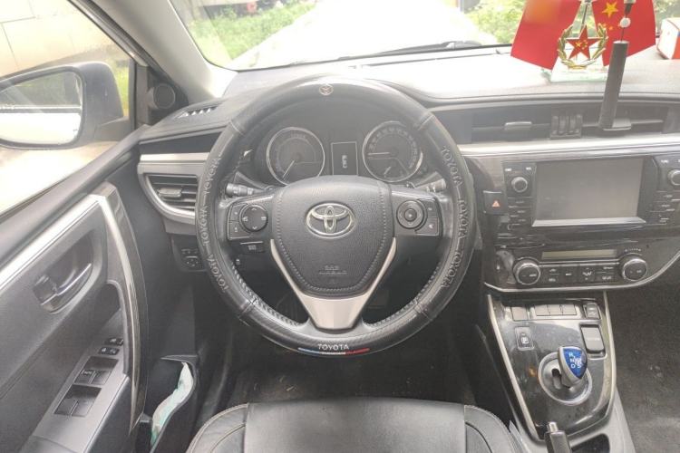 Used Toyota Corolla 2016 Dual-Engine 1.8L E-CVT Luxury Edition Steering Wheel