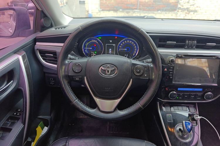 Used Toyota Corolla 2016 Dual-Engine 1.8L E-CVT Elite Edition Steering Wheel