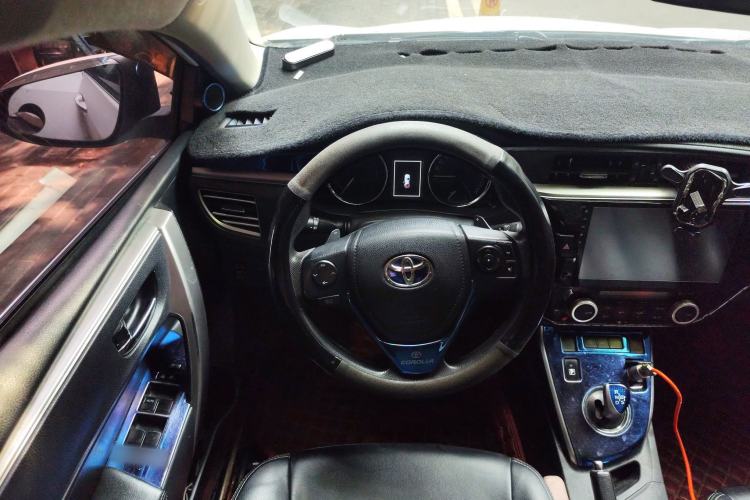 Used Toyota Corolla 2016 Dual-Engine 1.8L E-CVT Pioneer Edition Steering Wheel