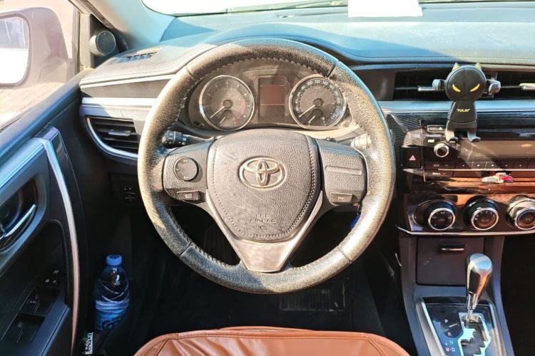Used Toyota Corolla 2016 1.6L CVT GL-i Cool Edition Steering Wheel