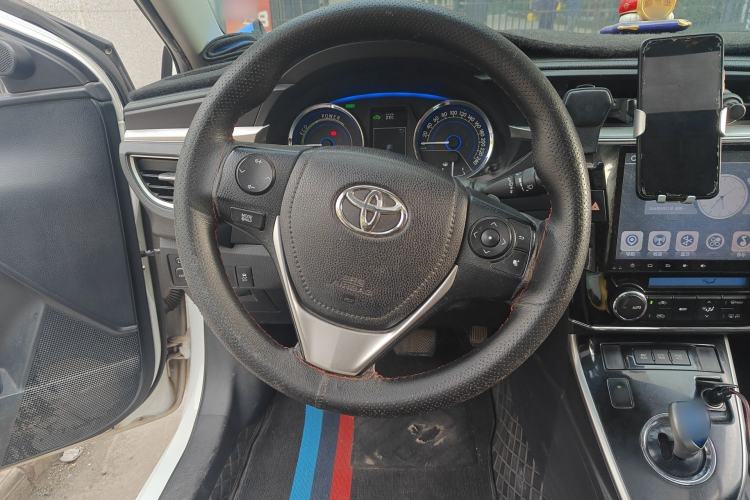 Used Toyota Corolla 2016 Dual-Engine 1.8L E-CVT Leading Edition Steering Wheel
