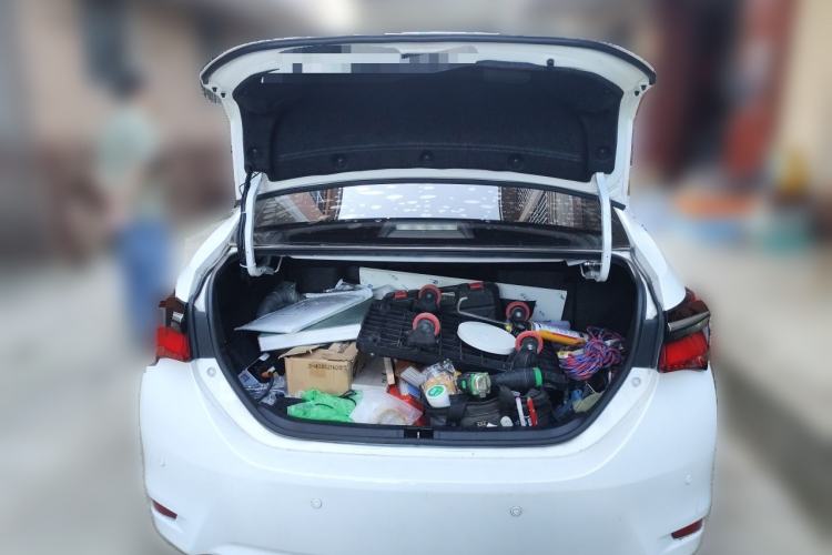 Used Toyota Corolla 2016 Dual-Engine 1.8L E-CVT Leading Edition Trunk