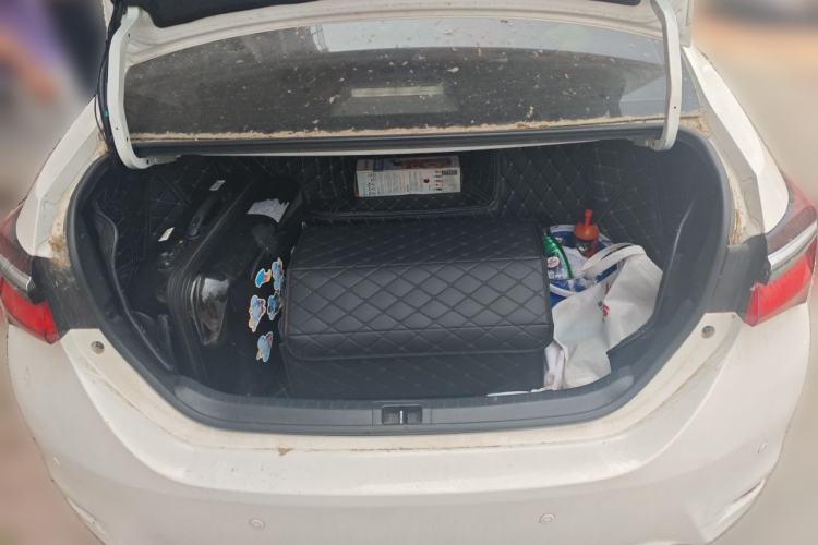 Used Toyota Corolla 2016 Dual-Engine 1.8L E-CVT Elite Edition Trunk