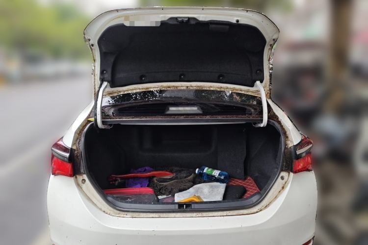 Used Toyota Corolla 2016 Dual-Engine 1.8L E-CVT Leading Edition Trunk