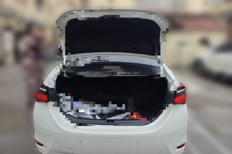 Used Toyota Corolla 2016 Dual-Engine 1.8L E-CVT Elite Edition Trunk