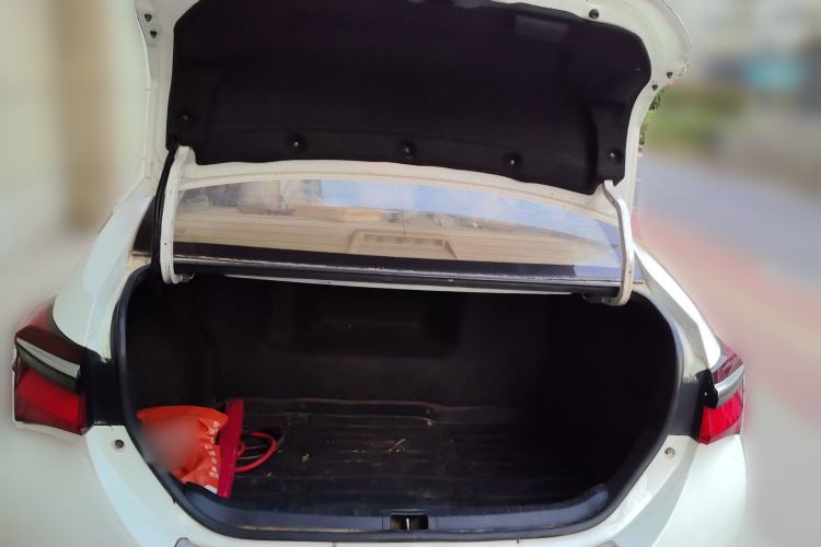 Used Toyota Corolla 2016 Dual-Engine 1.8L E-CVT Elite Edition Trunk