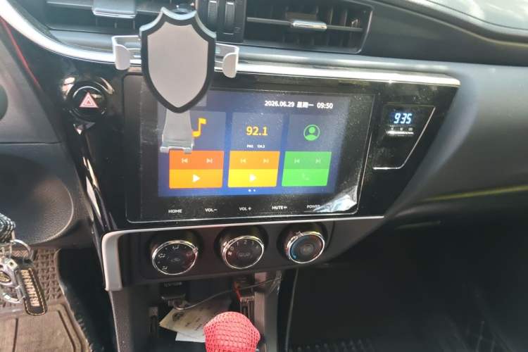 Used Toyota Corolla 2017 Revised Version 1.2T S-CVT GL-i Audio And AC Panel
