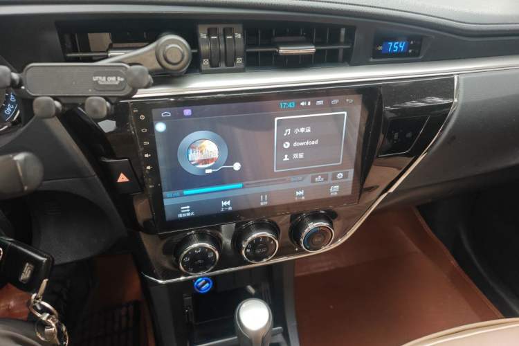 Used Toyota Corolla 2017 1.2T CVT GL-i Audio And AC Panel