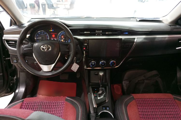 Used Toyota Corolla 2017 1.2T CVT GL-i Center Console