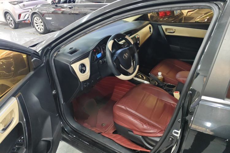 Used Toyota Corolla 2017 Revised Version 1.2T S-CVT GL Driver Seat