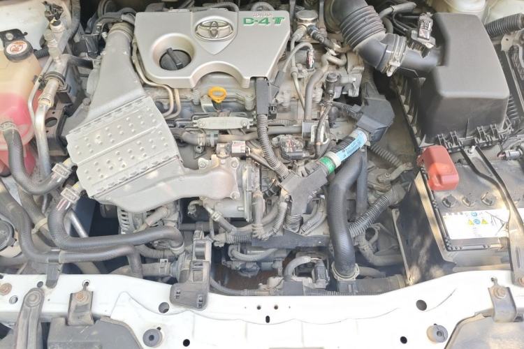 Used Toyota Corolla 2017 Revised Version 1.2T S-CVT GL-i Engine Bay