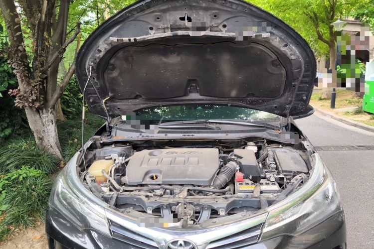 Used Toyota Corolla 2017 Revised 1.8L S-CVT GLX-i Engine Bay
