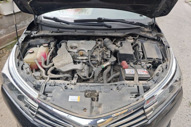 Used Toyota Corolla 2017 1.2T CVT GL Engine Bay