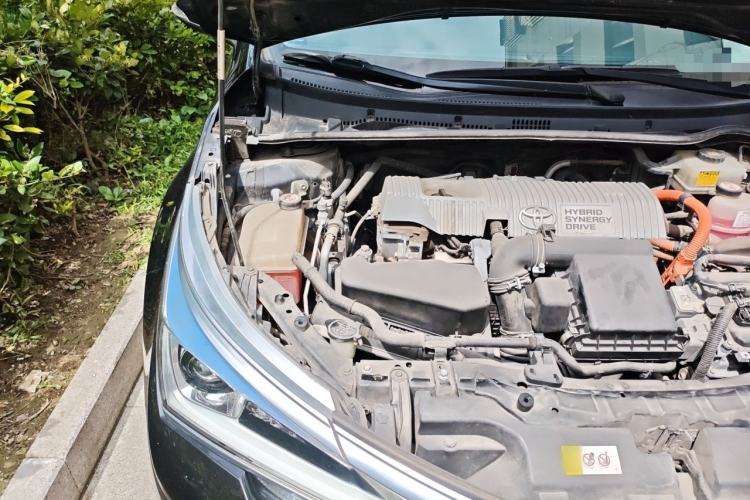Used Toyota Corolla 2017 Revised Dual-Engine 1.8L E-CVT Elite Edition Engine Bay Right