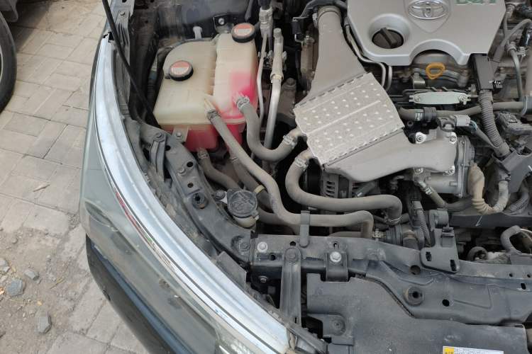 Used Toyota Corolla 2017 1.2T CVT GL-i Engine Bay Right