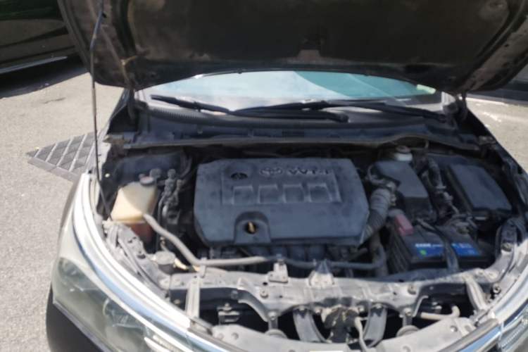 Used Toyota Corolla 2017 1.6L Manual GL Engine Bay Right