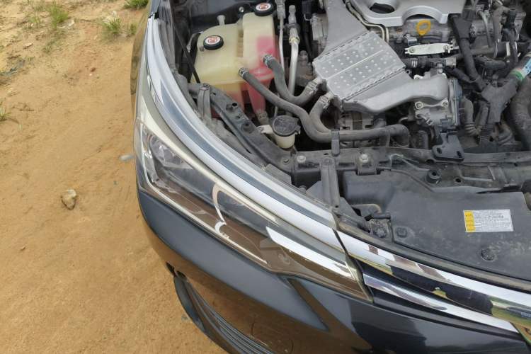 Used Toyota Corolla 2017 Revised Version 1.2T S-CVT GL Engine Bay Right