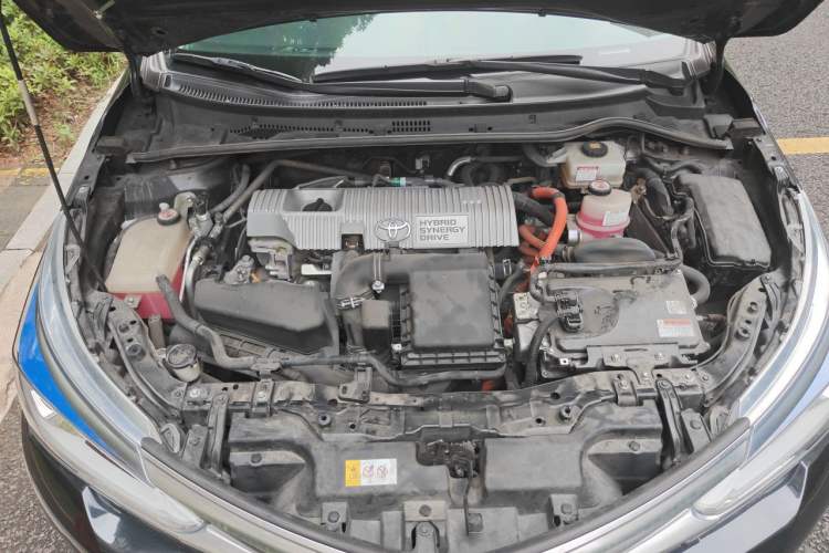 Used Toyota Corolla 2017 Revised Dual-Engine 1.8L E-CVT Elite Edition Engine Bay