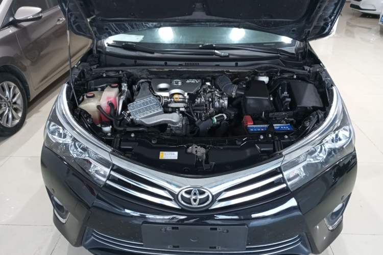 Used Toyota Corolla 2017 1.2T CVT GL-i Engine Bay