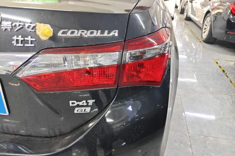 Used Toyota Corolla 2017 Revised Version 1.2T S-CVT GL Exterior 3