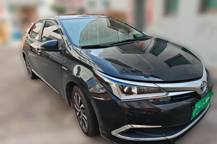 Used Toyota Corolla 2017 Revised Dual-Engine 1.8L E-CVT Elite Edition Front Right 45 Deg
