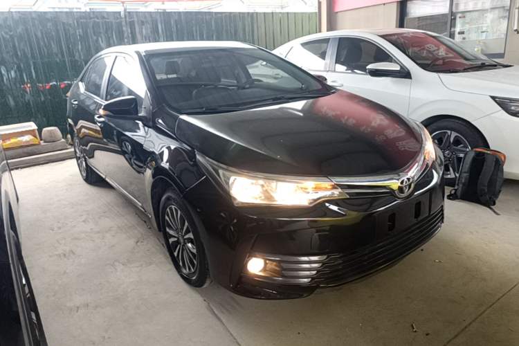 Used Toyota Corolla 2017 Revised Version 1.2T S-CVT GL-i Front Right 45 Deg