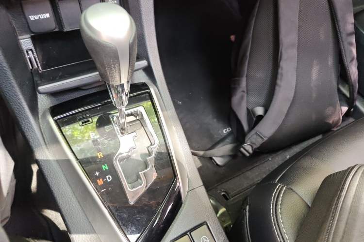 Used Toyota Corolla 2017 Revised Version 1.2T S-CVT GL-i Gear Lever