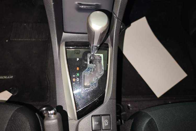Used Toyota Corolla 2017 Revised Version 1.2T S-CVT GL Gear Lever