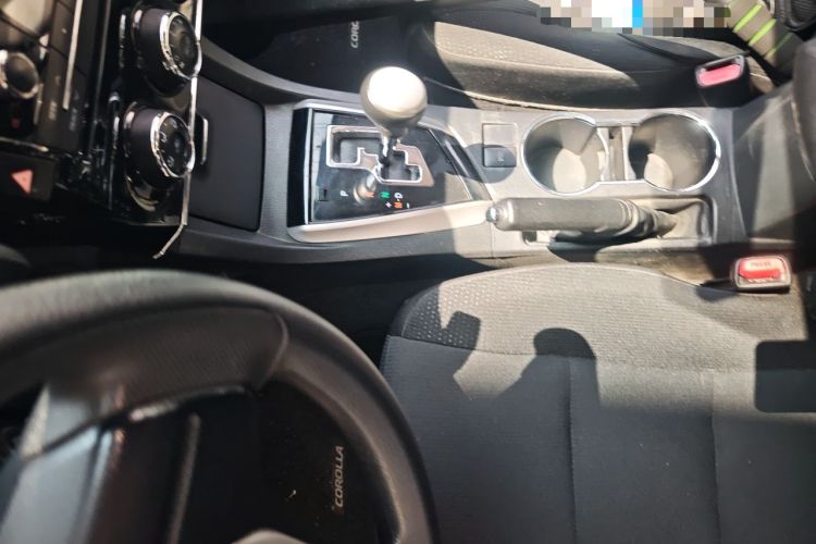Used Toyota Corolla 2017 Revised Version 1.6L S-CVT GL Gear Lever
