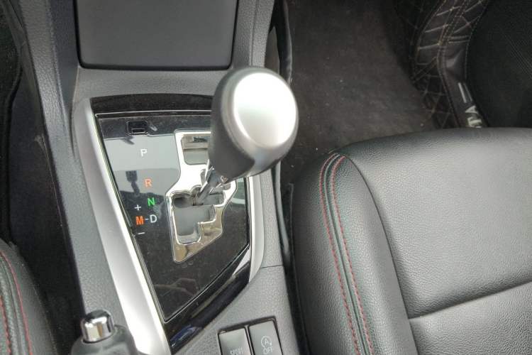 Used Toyota Corolla 2017 Revised Version 1.2T S-CVT GL Gear Lever