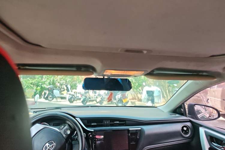 Used Toyota Corolla 2017 Revised Dual-Engine 1.8L E-CVT Elite Edition Headliner