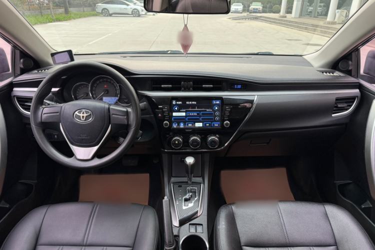Used Toyota Corolla 2017 1.2T CVT GL Interior 1