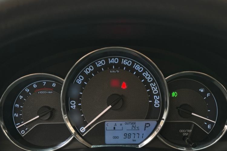 Used Toyota Corolla 2017 1.2T CVT GL Interior 4