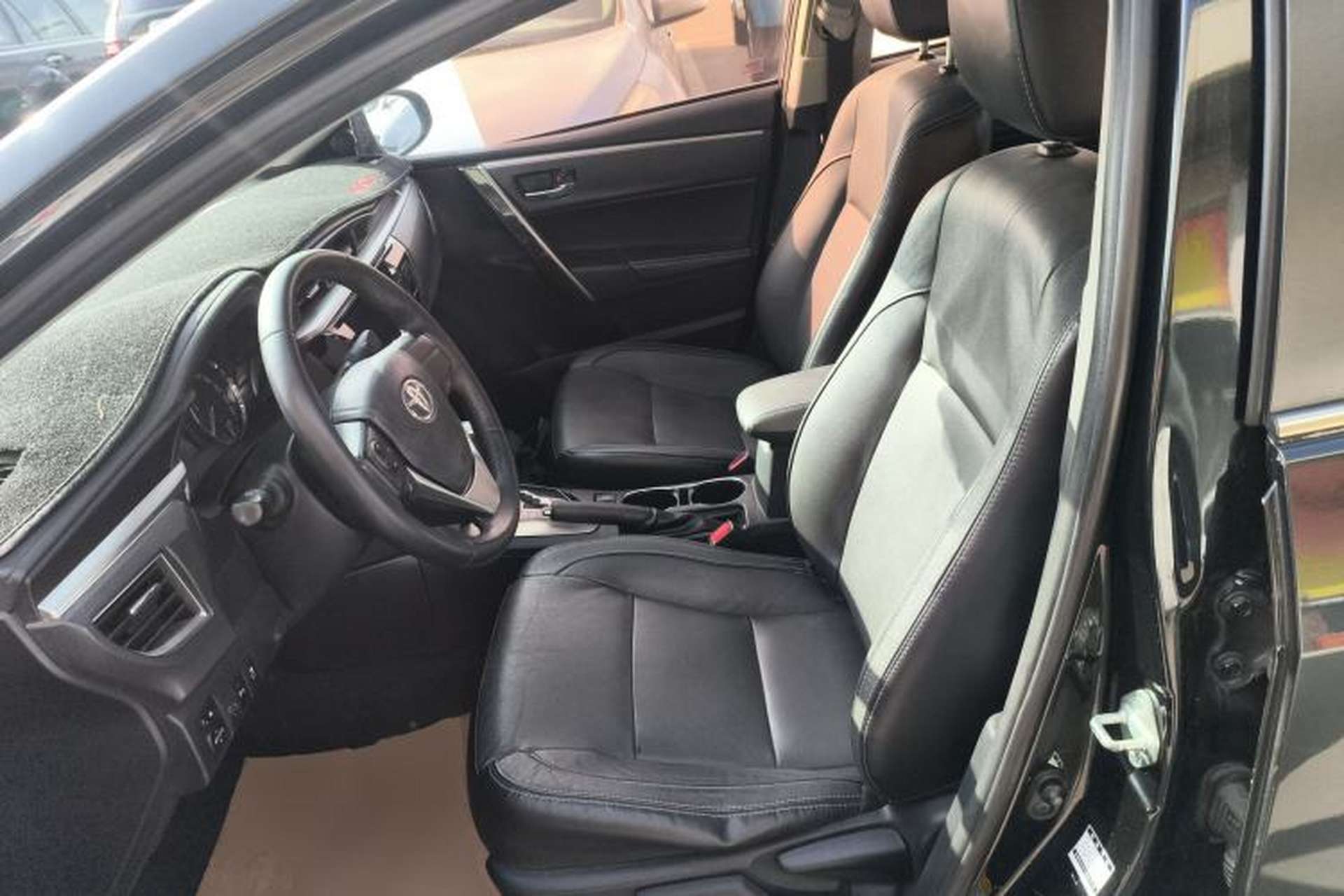 Used Toyota Corolla 2017 1.2T CVT GL-i Leather Edition Left Front Seat