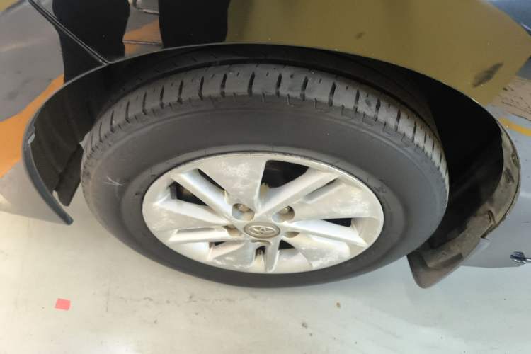 Used Toyota Corolla 2017 1.2T CVT GL Left Front Wheel Hub