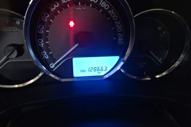 Used Toyota Corolla 2017 1.2T CVT GL Odometer Close Up