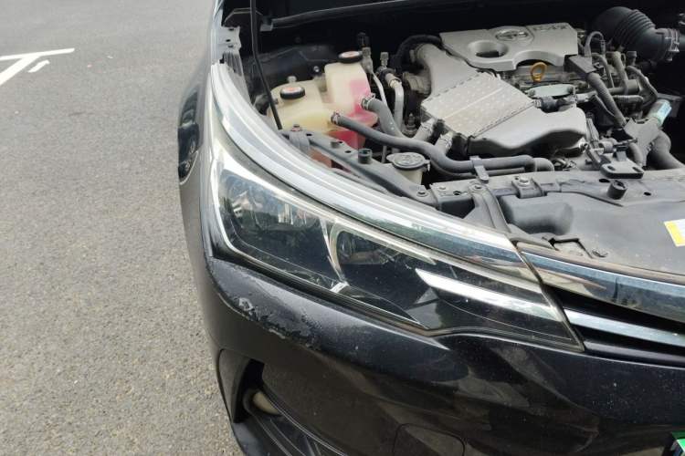 Used Toyota Corolla 2017 Revised Version 1.2T S-CVT GL Right Front Headlight