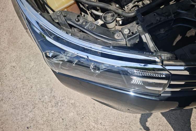 Used Toyota Corolla 2017 Revised Version 1.6L S-CVT GL Right Front Headlight