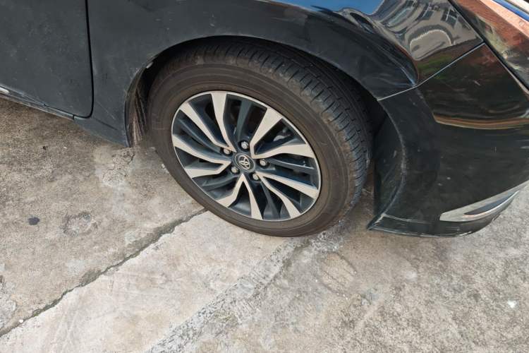 Used Toyota Corolla 2017 Revised Dual-Engine 1.8L E-CVT Elite Edition Right Front Wheel Hub