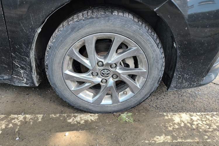Used Toyota Corolla 2017 Revised Version 1.2T S-CVT GL-i Leather Edition Right Front Wheel Hub