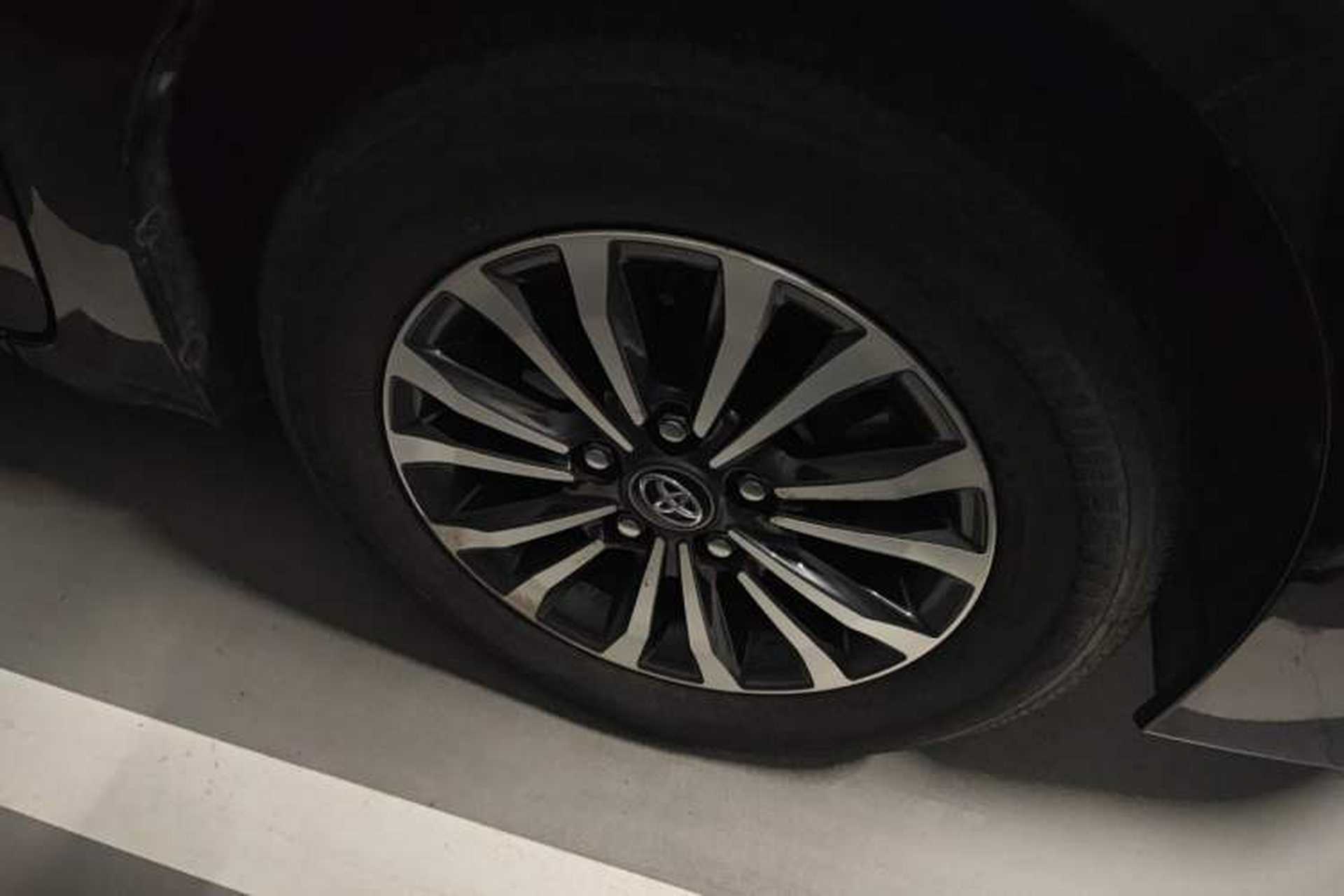 Used Toyota Corolla 2017 Revised Version 1.2T S-CVT GL Right Front Wheel Hub