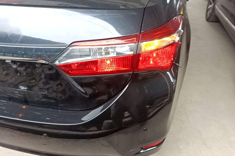 Used Toyota Corolla 2017 Revised Version 1.2T S-CVT GL-i Right Rear Taillight