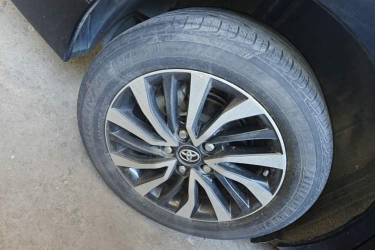 Used Toyota Corolla 2017 Revised Dual-Engine 1.8L E-CVT Elite Edition Right Rear Wheel Hub