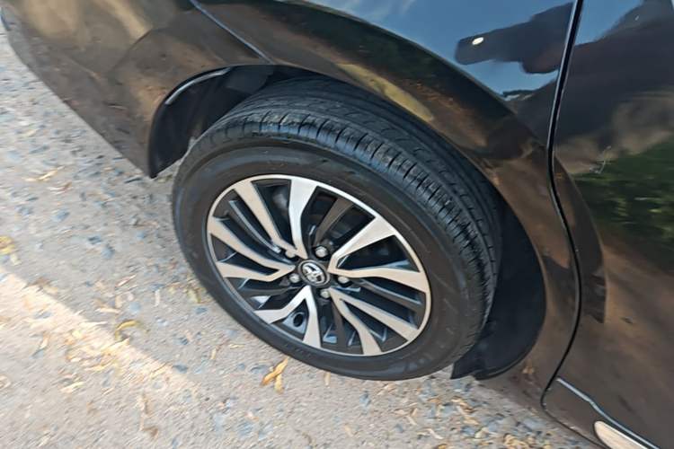 Used Toyota Corolla 2017 Revised Dual-Engine 1.8L E-CVT Elite Edition Right Rear Wheel Hub