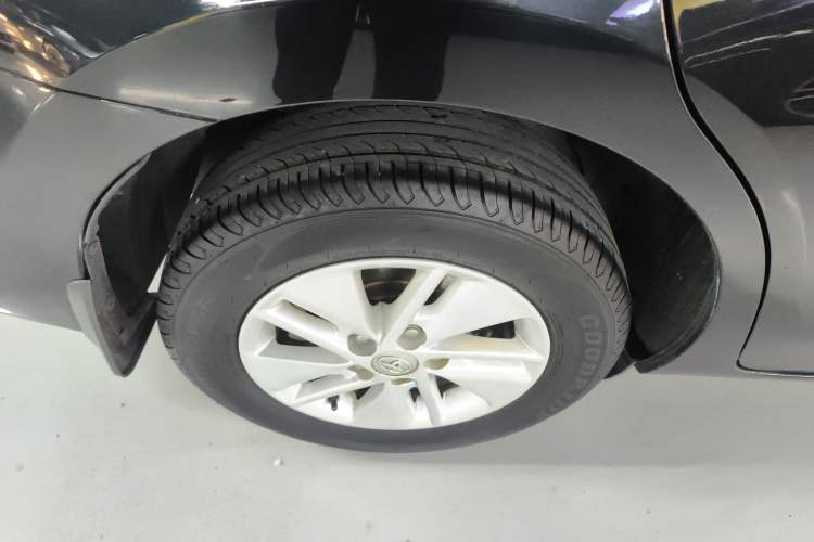 Used Toyota Corolla 2017 1.2T CVT GL Right Rear Wheel Hub