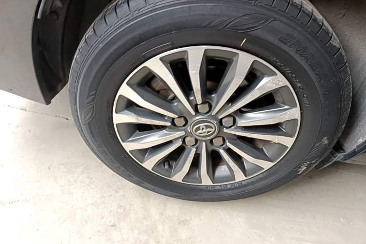 Used Toyota Corolla 2017 Revised Version 1.2T S-CVT GL-i Right Rear Wheel Hub