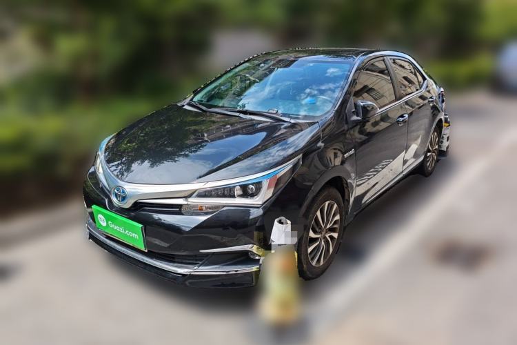 Used Toyota Corolla 2017 Revised Dual-Engine 1.8L E-CVT Elite Edition Guazi used car, China used car export, Used car for sale, Used Toyota cars, Cheapest cars for sale