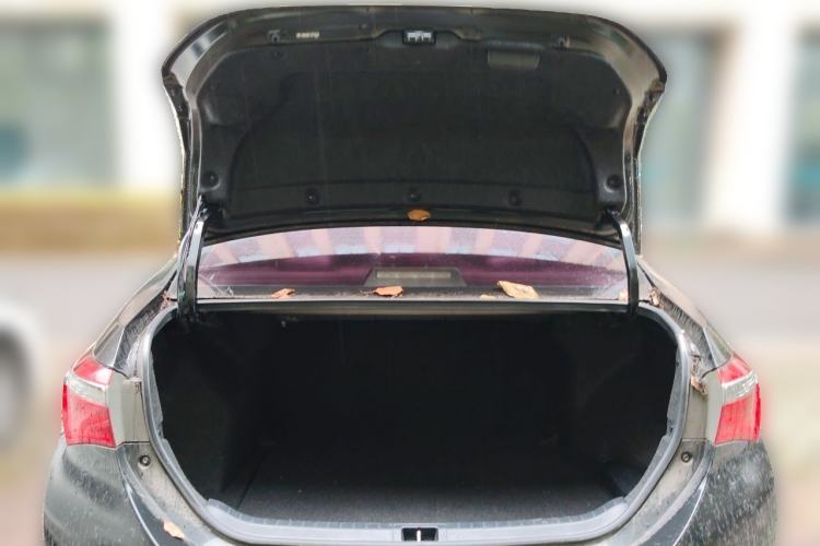 Used Toyota Corolla 2017 1.2T CVT GL Trunk