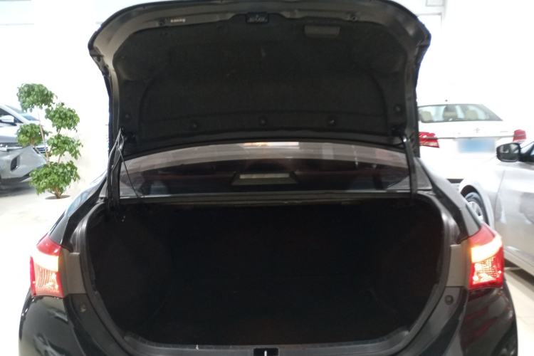 Used Toyota Corolla 2017 1.2T CVT GL-i Trunk