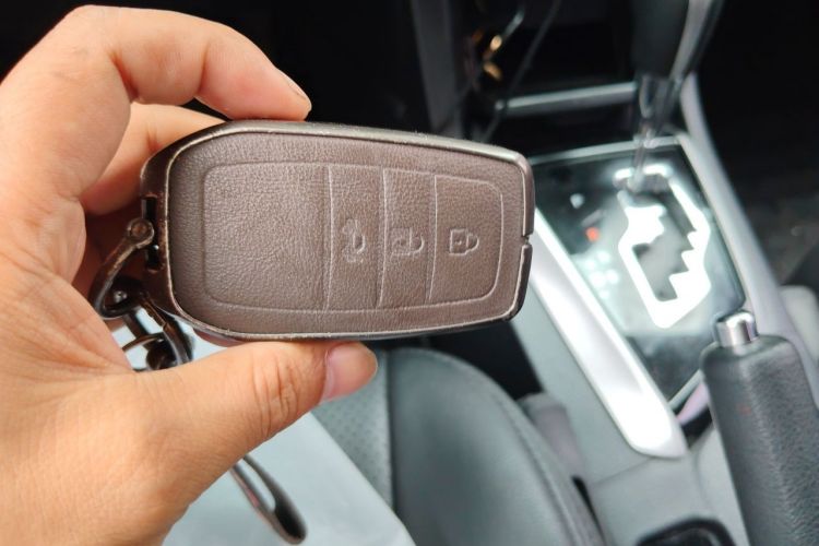 Used Toyota Corolla 2017 1.2T CVT GL Vehicle Key